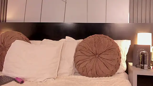 fiorella paris online show from September 28, 8:14 pm