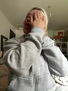 blissdimicco online show from March 22, 11:21 am