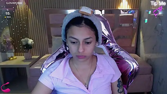 lilith petit sub online show from February 7, 1:01 pm