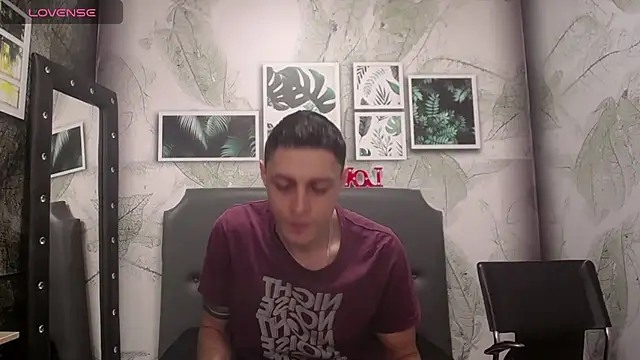 Frank Millers online show from February 19, 12:33 pm