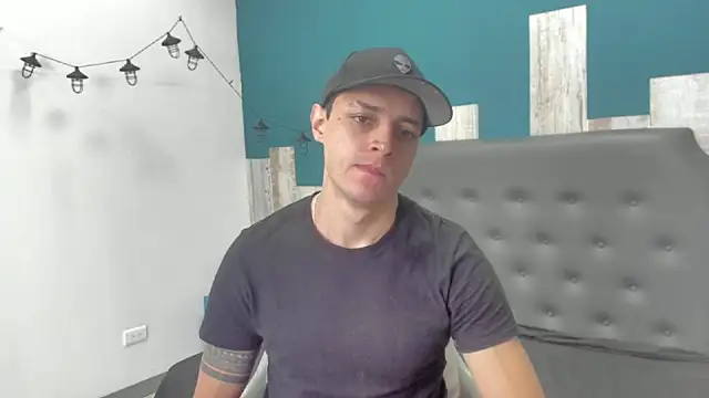 Frank Millers online show from October 3, 8:06 pm