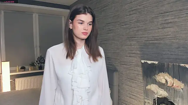 FloraDobb online show from February 6, 7:07 pm