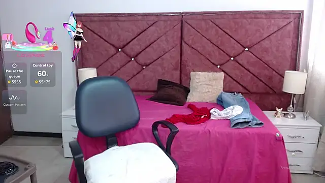 Snapshot of victoria_adams07 chatting on September 23, 6:44 pm victoria adams07 online show from September 23, 6:44 pm