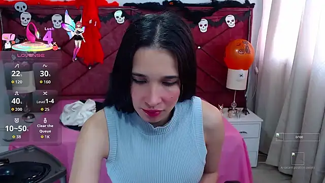 Snapshot of victoria_adams07 chatting on October 4, 2:04 pm victoria adams07 online show from October 4, 2:04 pm