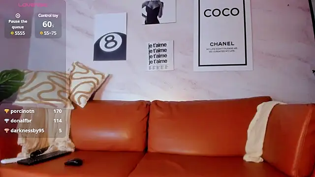 HannaaMiller online show from March 17, 8:18 am