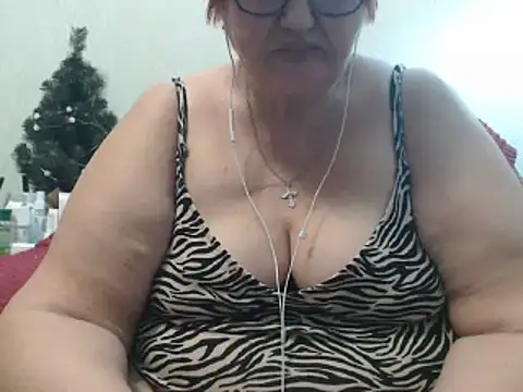 DeniseeRosea online show from March 12, 5:38 pm