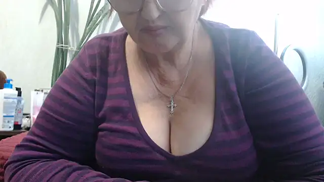 DeniseeRosea online show from October 1, 7:03 am