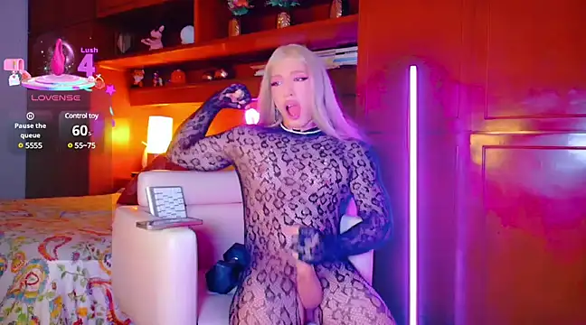 sofiiboniiita online show from March 19, 5:17 pm