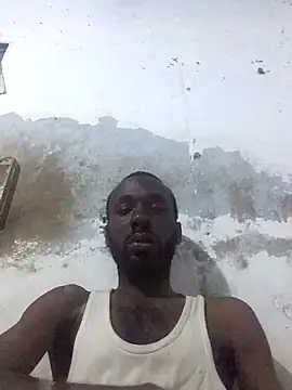 Snapshot of onewinnertee chatting on October 19, 1:06 am onewinnertee online show from October 19, 1:06 am