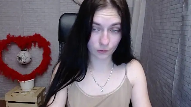 AmandaJi  online show from February 4, 10:10 am