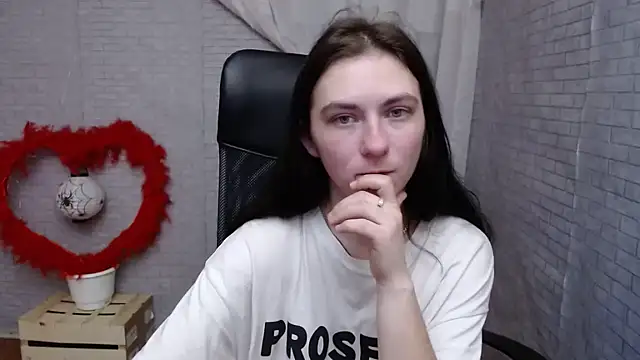 AmandaJi  online show from March 6, 10:41 am