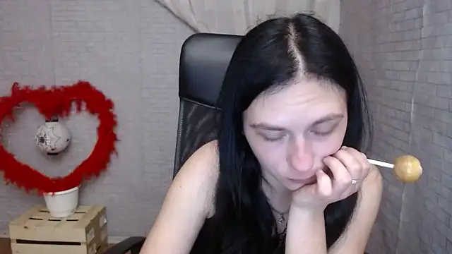 AmandaJi  online show from March 20, 11:05 am