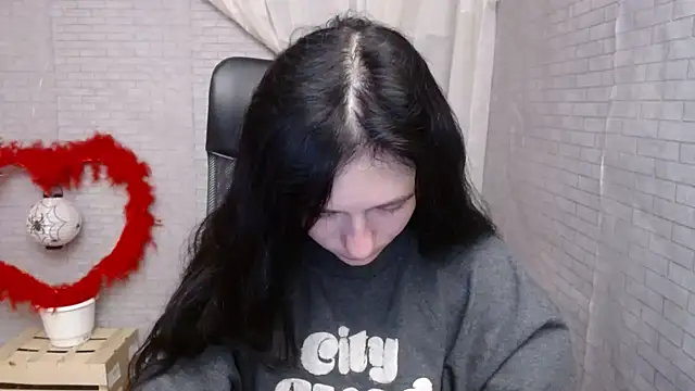 AmandaJi  online show from March 22, 7:15 am