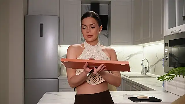 Sofa 01 online show from December 5, 2:36 pm