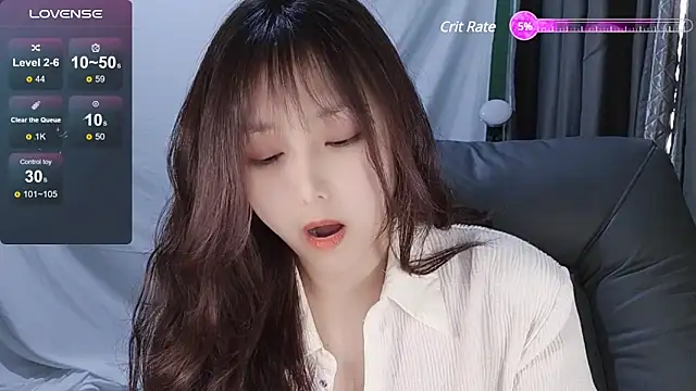 Snapshot of tunestar chatting on February 17, 7:04 am tunestar online show from February 17, 7:04 am