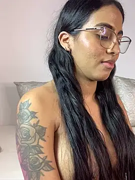 Snapshot of genesissara chatting on March 3, 4:14 am genesissara online show from March 3, 4:14 am