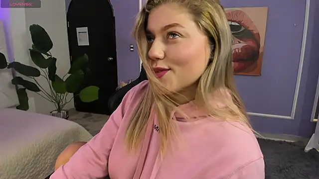 alaia greyy online show from November 20, 1:22 pm