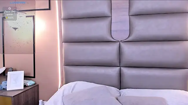 CAYLINCOLLINS online show from March 8, 7:16 am