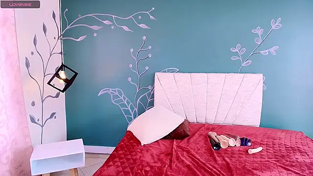 Sara Naugty online show from February 8, 3:10 pm