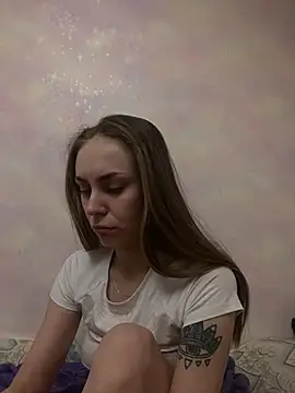 Snapshot of White_Lu chatting on February 25, 9:13 pm White Lu online show from February 25, 9:13 pm