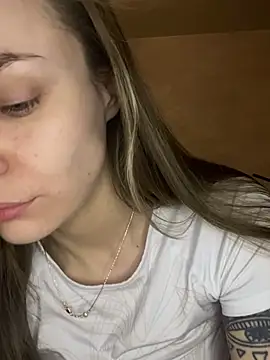 Snapshot of White_Lu chatting on February 26, 12:16 am White Lu online show from February 26, 12:16 am