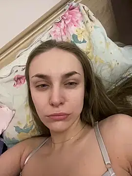 Snapshot of White_Lu chatting on February 28, 9:33 pm White Lu online show from February 28, 9:33 pm