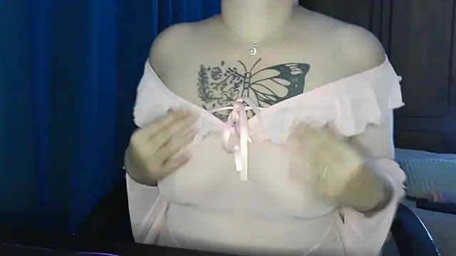 bunnyfox420 online show from November 24, 6:18 pm