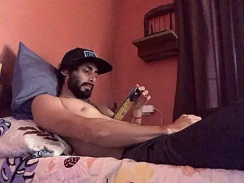 Nooneisthis online show from March 3, 4:14 pm