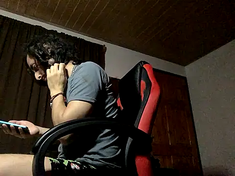 Nooneisthis online show from October 16, 8:15 am