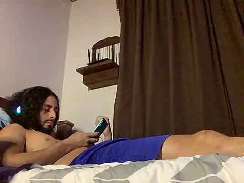 Nooneisthis online show from November 18, 7:57 am