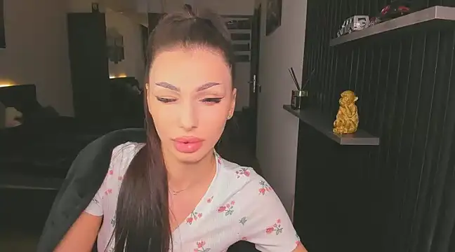 HelenShawn online show from January 28, 12:36 am