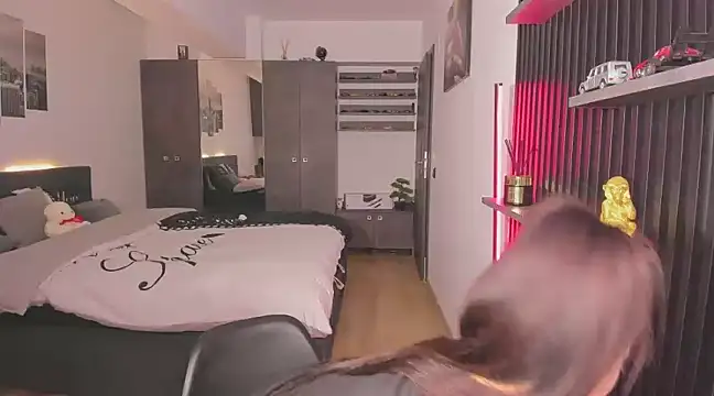 HelenShawn online show from February 2, 11:32 pm