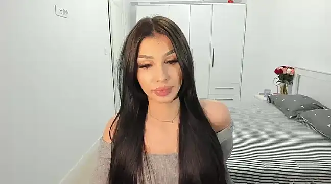 HelenShawn online show from February 15, 12:04 am