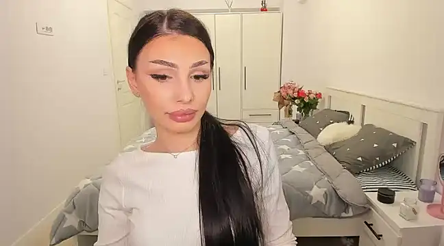 HelenShawn online show from March 9, 10:30 pm