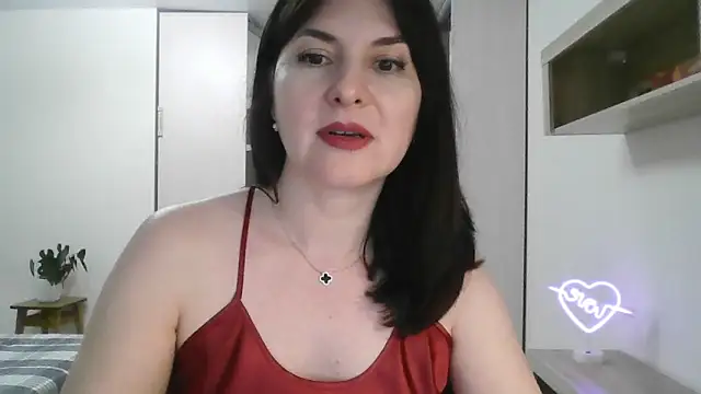 Victoria Glam online show from February 3, 11:58 pm