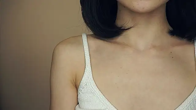 VeronaCritchlow online show from February 15, 10:33 am