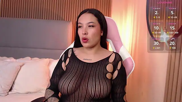 Victoria Collinns online show from February 8, 12:39 pm