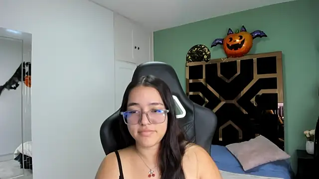 Billie Jhonson  online show from October 22, 7:02 pm