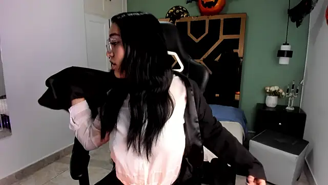 Billie Jhonson  online show from November 4, 7:24 pm