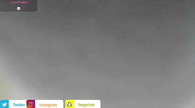 PRIYANKAUAE online show from February 15, 4:14 am