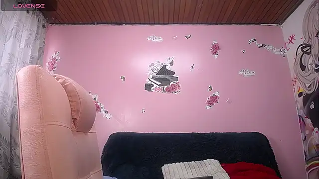 Snapshot of Sofii_cutee chatting on January 29, 12:13 pm Sofii cutee online show from January 29, 12:13 pm