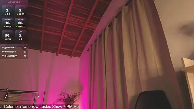 Snapshot of Mara_Santoro chatting on March 23, 4:49 am Mara Santoro online show from March 23, 4:49 am