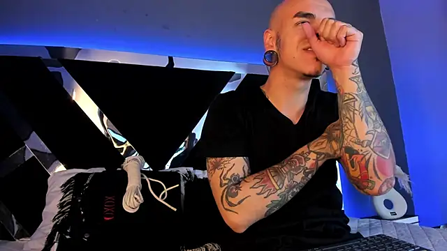 kaletattoo online show from February 7, 2:29 am