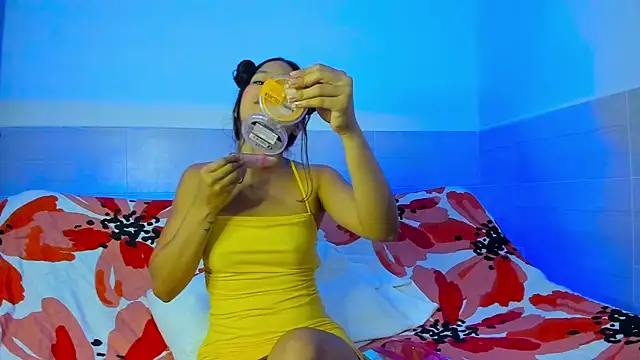 Ximena  1 online show from February 18, 9:10 am