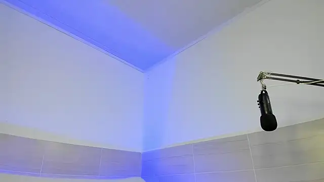 Ximena  1 online show from February 20, 1:51 pm