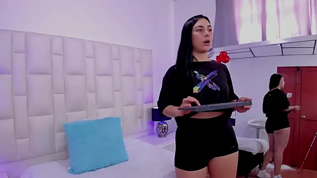 Ariana rouse online show from March 13, 7:06 pm