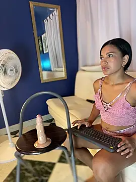 HeatherCobs online show from February 24, 11:09 pm