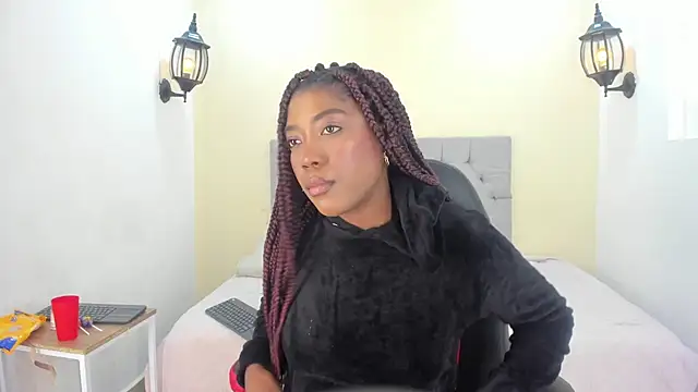 Dakkota Fox online show from November 12, 8:30 pm