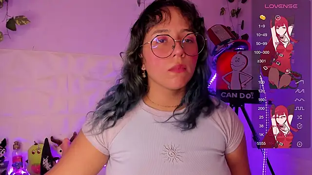 Snapshot of Ludovica6669 chatting on February 9, 6:37 pm Ludovica6669 online show from February 9, 6:37 pm