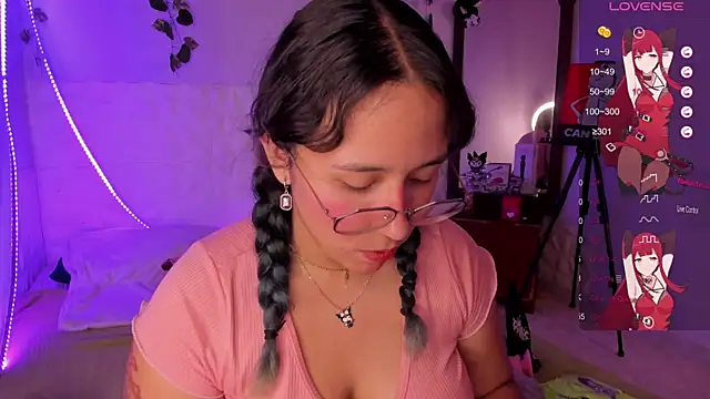 Snapshot of Ludovica6669 chatting on February 28, 11:45 pm Ludovica6669 online show from February 28, 11:45 pm